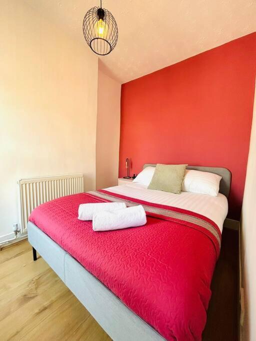 Elegant House In Stratford Apartment London Exterior photo